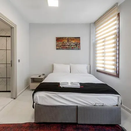 Cozy & Comfy Studio At Beyoglu - 36